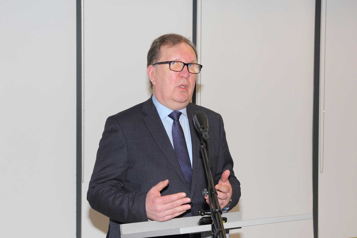 Ilgvars Misāns, atklājot starptautisko konferenci “Viena vēsturnieka trīs dzīves: Roberts Vipers (1859–1954) krievu, latviešu un padomju historiogrāfijā” Latvijas Universitātē. Rīga, 2018. gads.