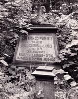 Georga Šveinfurta dzimtas kapa pieminekļa oriģinālā sfinksa. Ap 1965. gadu.