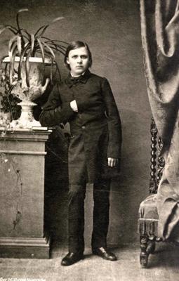 Frīdrihs Nīče 16 gadu vecumā. 1860. gads.