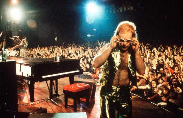 Eltons Džons. Ap 1974. gadu.