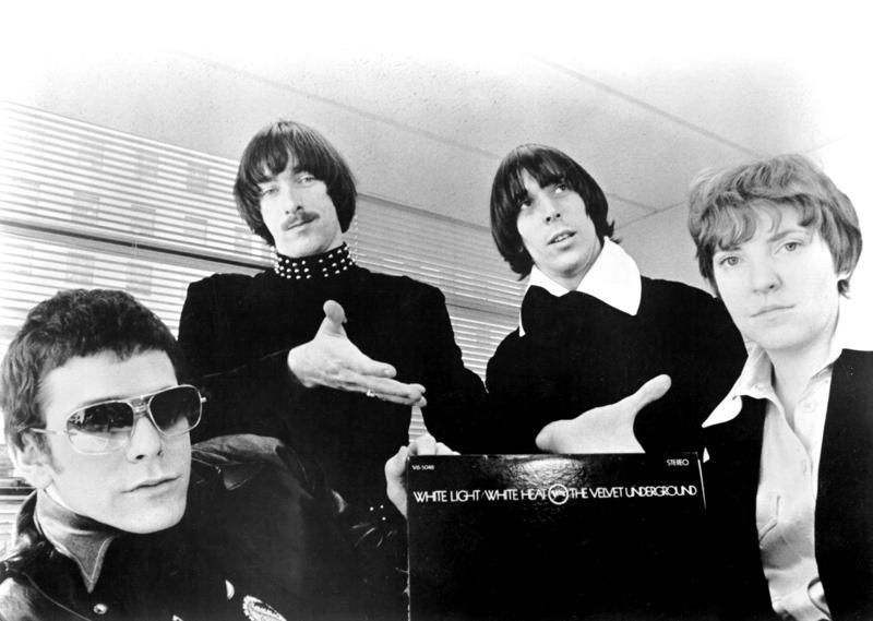  The Velvet Underground. No kreisās: Lū Rīds, Stērlings Morisons, Džons Keils un Mo Takere. Ap 1969. gadu.
