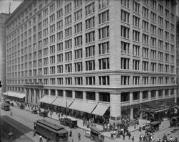 Lielveikala Marshall Field vairumtirdznirdzniecības noliktava Čikāgā. ASV, 1907. gads.