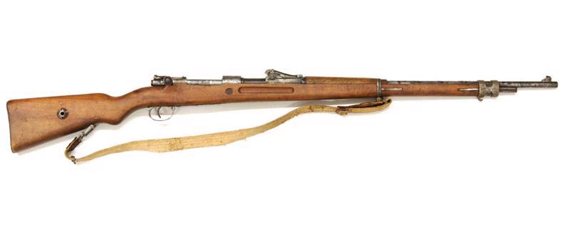 8. attēls: šautene Mauser Gewehr 98 mod.II ar divrindu patronkārbu 5 patronām.