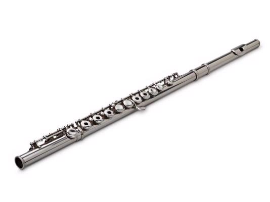 Metāla flauta.