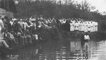 Kristības latviešu kolonijā Palmā, Brazīlijā. 1931. gads.