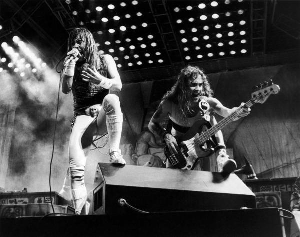 Iron Maiden Rio rokfestivālā, no kreisās – Brūss Dikinsons un Stīvs Heriss. 24.01.1985.