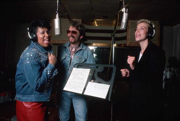 Arita Frenklina, Deivs Stjuarts un Enija Lenoksa skaņu ierakstu studijā. 1985. gads.
