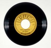 Elvisa Preslija singla You're a Heartbreaker pirmizdevums, kas ieskaņots Sun Records ierakstu studijā 1954. gada 8. decembrī Memfisā, ASV.