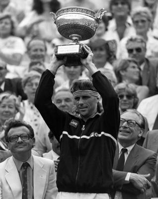 Bjerns Borgs pēc uzvaras French Open tenisa turnīrā. 1981. gads.