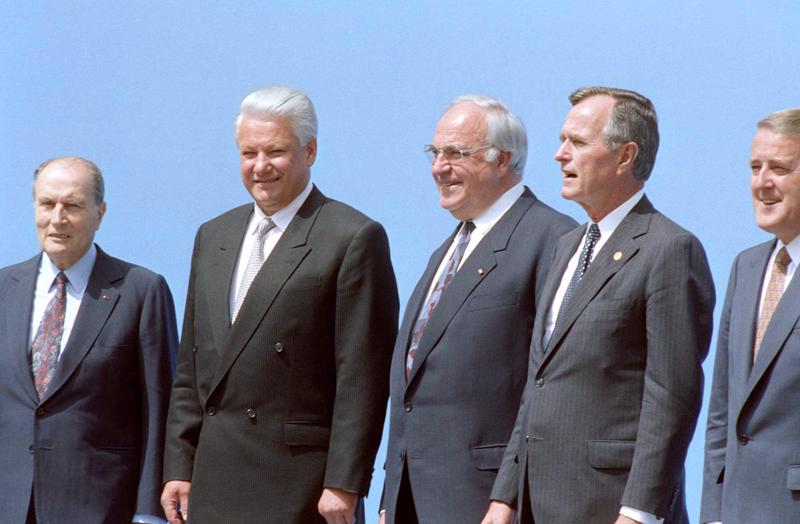 Boriss Jeļcins G7 samitā. Minhene, 1992. gads.