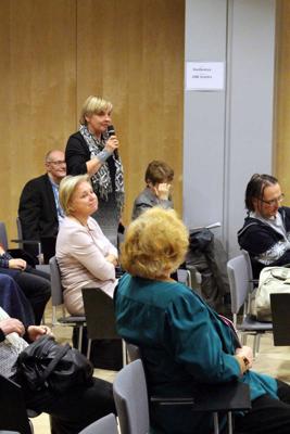 Māra Mellēna diskutējot Krišjāņa Barona konferencē “Tradīcijas un valsts” Latvijas Nacionālās bibliotēkas Konferenču centrā. 2018. gads.