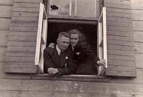 Roberts un Aina Rubeņi Krustpils pagasta Ļūļākās. 16.05.1943.