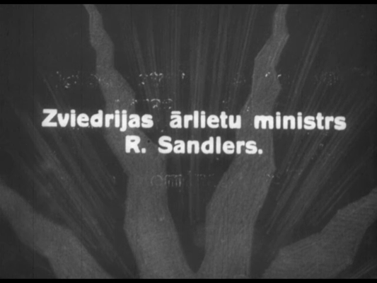 Zviedrijas ārlietu ministrs R. Sandlers ierodas Latvijā. Sagaidītāju vidū Latvijas ārlietu ministrs Vilhelms Munters. 1937. gads.