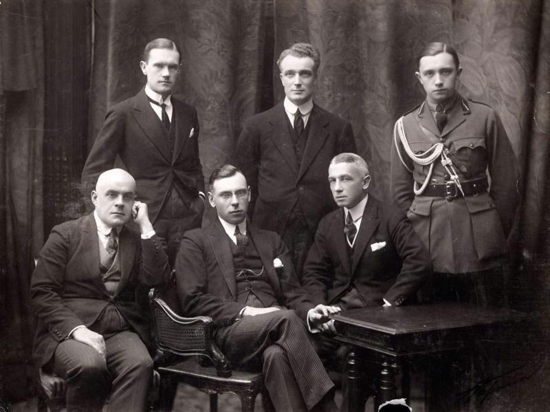 Latvijas diplomāti Parīzē pēc Latvijas neatkarības (de jure) atzīšanas. Parīze, 27.–30.01.1921.