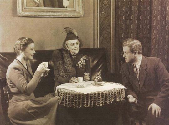 Lidija Freimane, Anta Klints un Arnolds Liniņš iestudējumā “Ceplis”. 1953. gads.