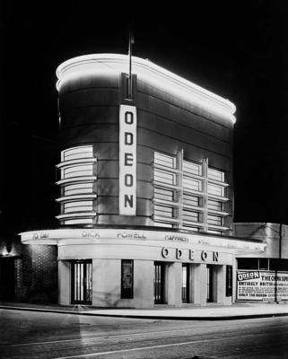Kinoteātra Odeon ēka. Londona, 1935. gads.