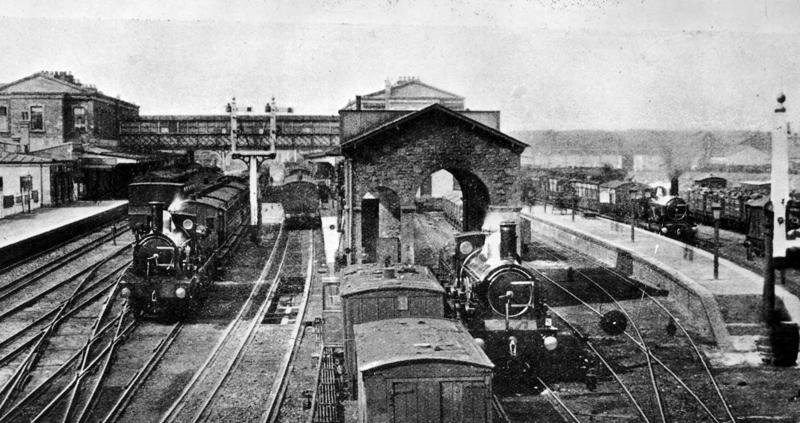 Svindonas dzelzceļa stacija ap 1885. gadu.