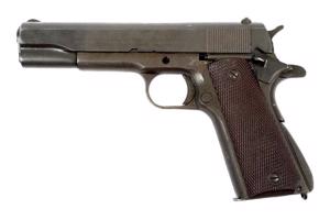 9. att. Pusautomātiskā pistole COLT M1911A1, 20. gs. 70. gadi, ASV, Kolta firmas ieroču rūpnīca Hartfordā, kalibrs 11,43 mm, .45 ACP.