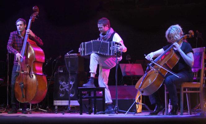 Ansamblis "New Tango Orquesta" uzstājas festivālā "Jazz in Kiev". Kijeva, Ukraina, 17.10.2008.