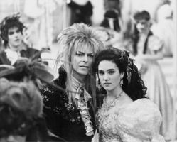 Deivids Bovijs un Dženifere Konelija (Jennifer Connelly) filmā "Labirints". 1986. gads.