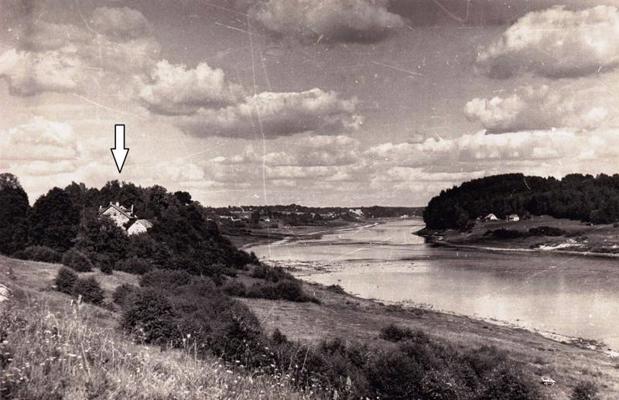 Mūkukalns Daugavas ainavā 1959. gadā pirms appludināšanas.