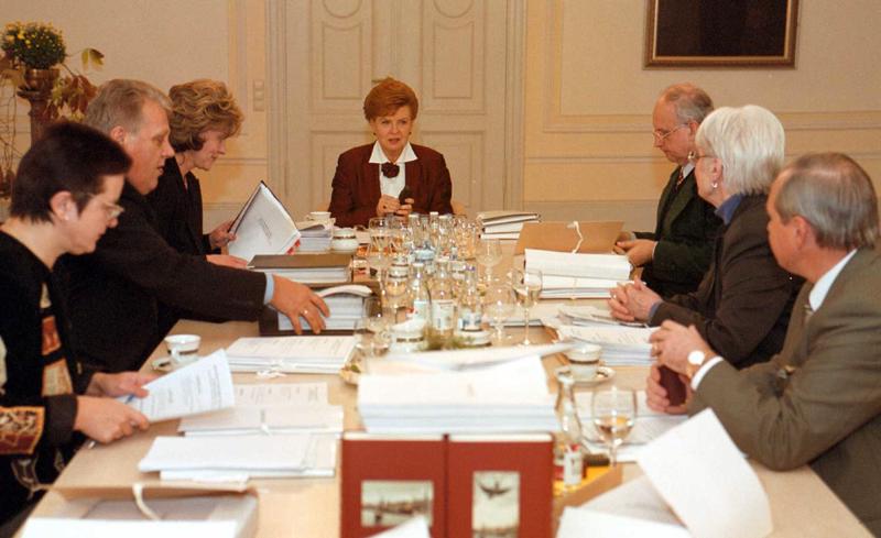 Triju Zvaigžņu ordeņa domes sēde. Rīga, 11.10.2002.