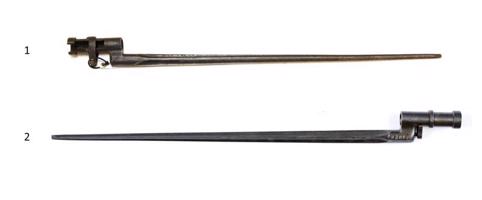 1. 1891. gada parauga četršķautņu durklis-bajonete bez roktura trīslīniju (7,62 mm), kājnieku un dragūnu šauteņu modifikācijām. Krievija, 19. gs. beigas. 2. Četršķautņu durklis-bajonete bez roktura 7,62 mm Mosina sistēmas šautenēm M-1891/30 PSRS, 20. gs. 30.–40. gadi.