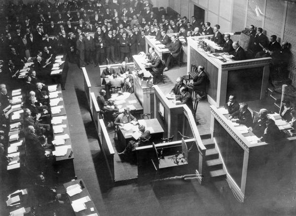Ženēvas konference par bruņojuma ierobežošanu un samazināšanu. Šveice, 02.1932.