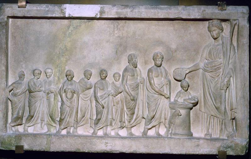 Bareljefs ar upurēšanas ainu dievietei Dēmetrai. Senā Grieķija, 4. gs. p. m. ē.