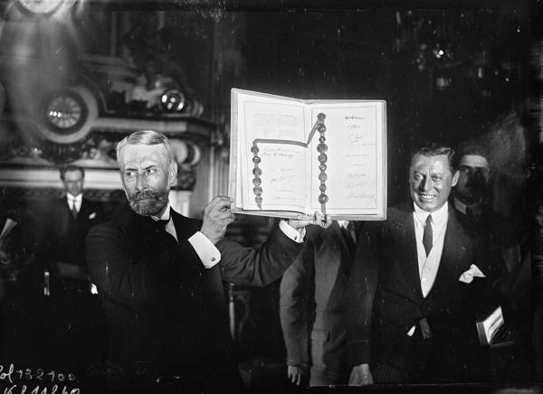 Briāna–Kelloga pakts. Parīze, 27.08.1928.