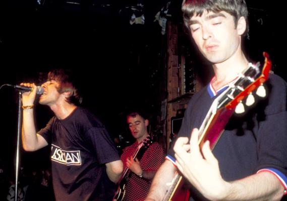 Rokgrupas Oasis koncerts Ņujorkā. ASV, 1994. gads.
