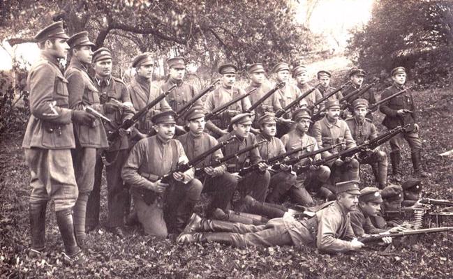 8. Daugavpils kājnieku pulka karavīri bermontiādes laikā. Rīgas apkārtne, 25.10.1919.