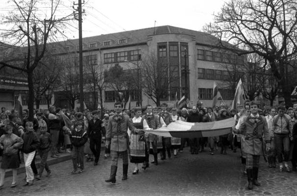 Lietuvas valsts karoga pacelšanas svētki Klaipēdā, 20.10.1988.
