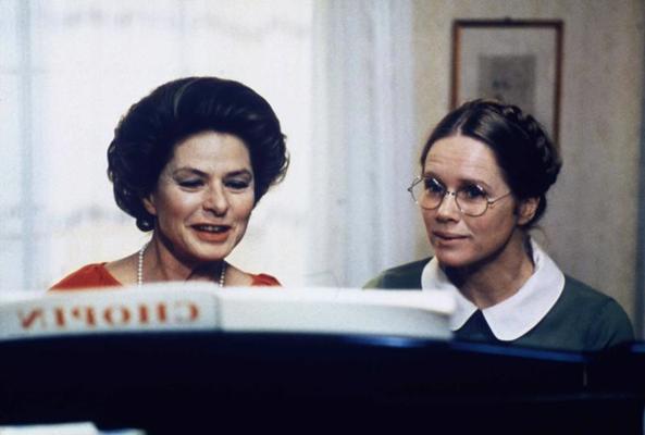 Ingrīda Bergmane un Līva Ulmane (Liv Ullmann) drāmā "Rudens sonāte". 1977. gads.