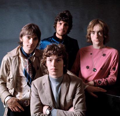 Grupa Traffic. No kreisās: Kriss Vuds, Stīvs Vinvuds, Džims Kapaldi un Deivs Meisons (Dave Mason). 1968. gads.