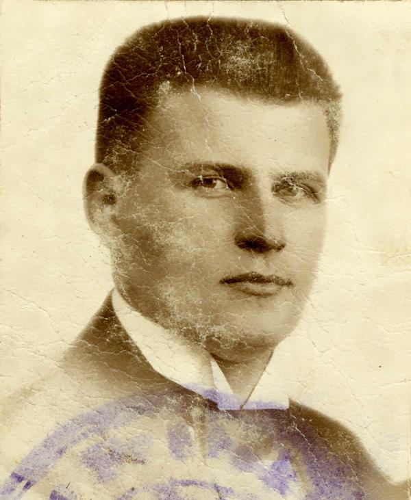 Konstantīns Jezovitovs. 1922. gads.
