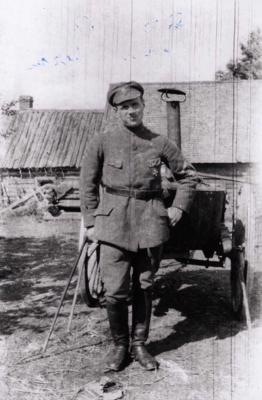 Ziemeļrietumu armijas Viņa gaišības kņaza Līvena strēlnieku divīzijas poručiks Artūrs Silgailis Narvas frontē 1919. gada augustā.