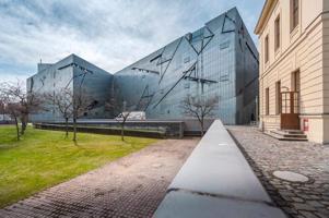 Arhitekta Daniela Libeskinda projektētais Berlīnes Ebreju muzejs. Vācija, 19.05.2014.