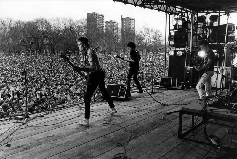 The Clash uzstājas politiskās un kultūras kustības "Roks pret rasismu" koncertā. Londona, 30.04.1978.