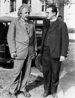 Alberts Einšteins sarunājas ar Žoržu Lemētru. Pasadīna, ASV, 12.01.1933.