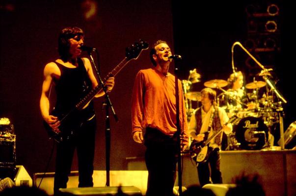 R.E.M. koncerts Carver-Hawkeye arēnā. Aiova, ASV, 10.03.1989.