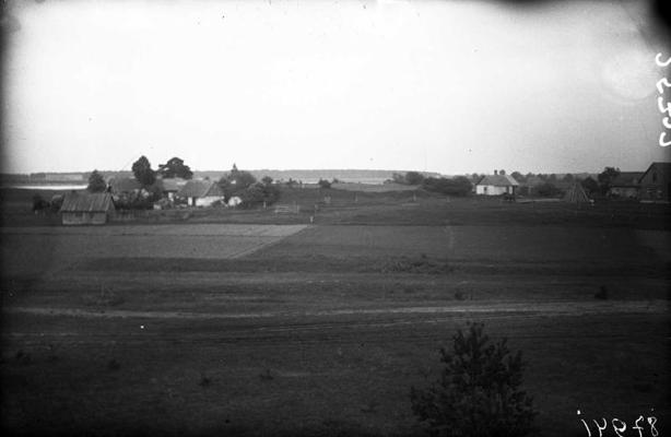 Skats uz Ķivutu māju saimniecību līdzās Ķivutkalna pilskalnam Rīgas apriņķa Doles pagastā. 30.05.1931.
