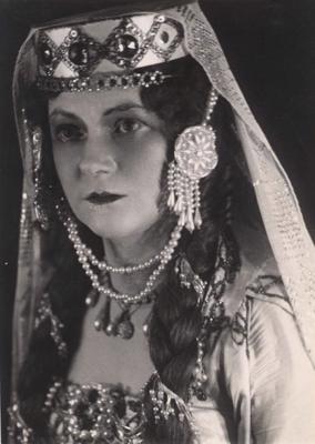 Ada Benefelde Tamāras lomā operā "Dēmons". Latvijas Nacionālā opera, Rīga, 1922. gads.
