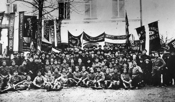 Pirmā Latgales kongresa dalībnieki 1917. gada aprīlī Rēzeknē.