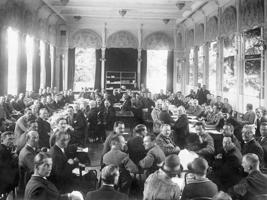 Tautu Savienības pārstāvji risina miera nodrošināšanas problēmas un atbruņošanās jautājumus. Ženēva, Šveice, 18.09.1924.
