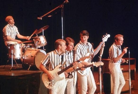 The Beach Boys uzstāšanās. Kalifornijas pavalsts, ASV, ap 1964. gadu.