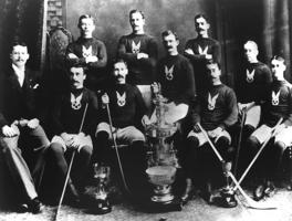 Pirmie Stenlija kausa ieguvēji – Monreālas Atlētu amatieru asociācija (Montreal Amateur Athletic Association). Monreāla, 1893. gads.
