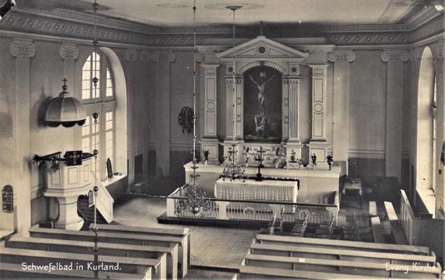 Baldones Sv. Miķeļa baznīcas interjers. 20. gs. 20. gadi.