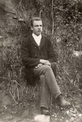 Jaunpiebalgas draudzes skolas skolnieks Emīls Mačs. 1909. gads.