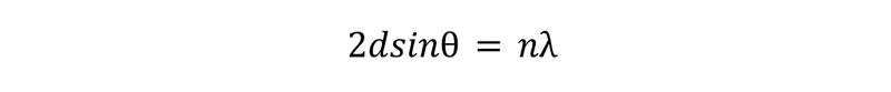 Brega formula: d – starpplakņu attālums kristālirežģī; θ – izkliedes leņķis; n – interferences kārta (vesels skaitlis); λ – viļņa garums.